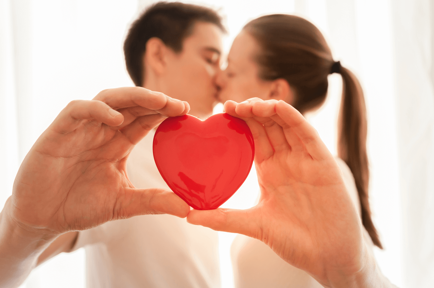 Магические ритуалы на любовь, которые проводят в День Св. Валентина