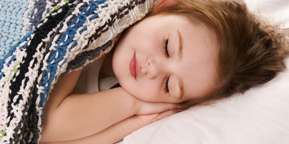защита ребенка во время сна.